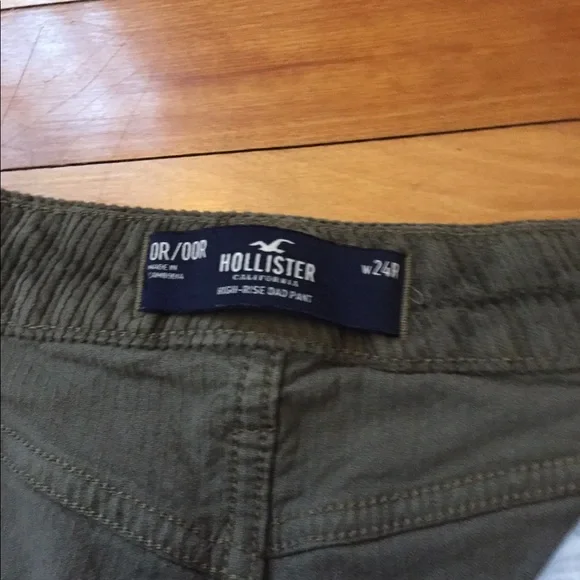 Hollister Corduroy High-Rise Dad Pant Size w24R - Picture 2 of 4